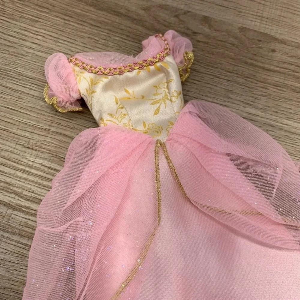 Princess Barbie Pink Dress and Brush 1999 Mattel #23474‎